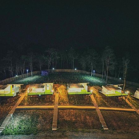 ホテル สวนไร่รุ่งอรุณ Suan Rai Rungarun Ban Na Pa Paek エクステリア 写真