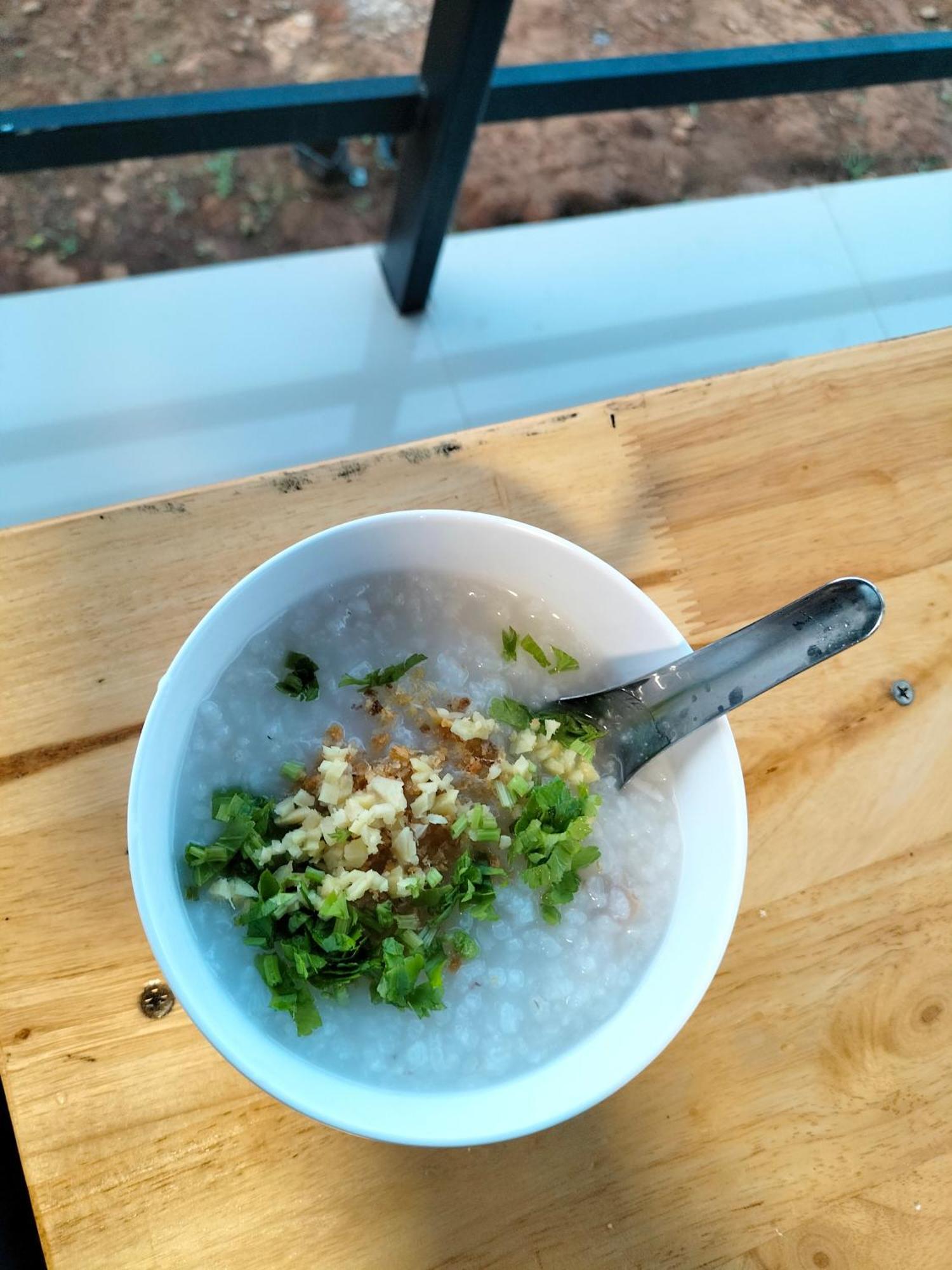 ホテル สวนไร่รุ่งอรุณ Suan Rai Rungarun Ban Na Pa Paek エクステリア 写真